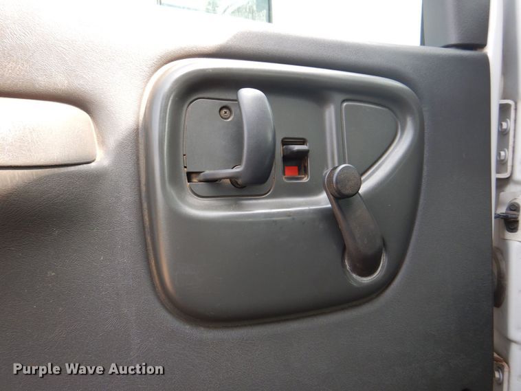 image for item DS8026 2005 Chevrolet C8500  flatbed truck