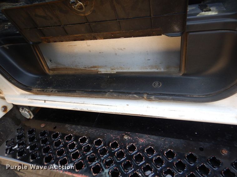 image for item DS8026 2005 Chevrolet C8500  flatbed truck