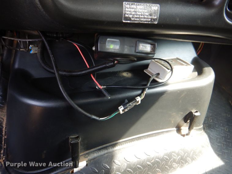 image for item DS8026 2005 Chevrolet C8500  flatbed truck