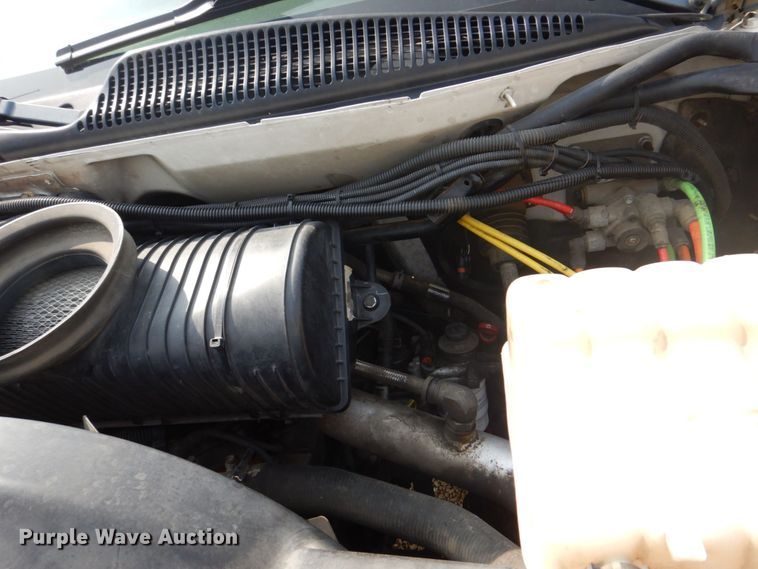 image for item DS8026 2005 Chevrolet C8500  flatbed truck