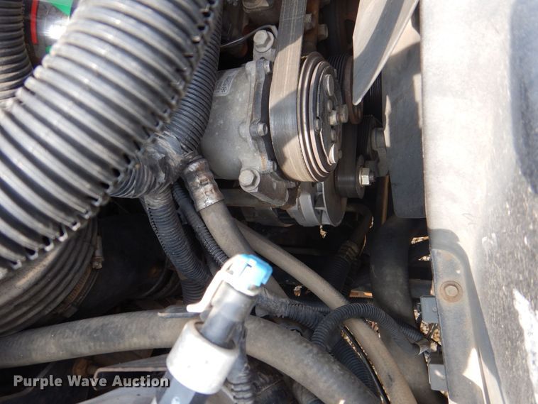 image for item DS8026 2005 Chevrolet C8500  flatbed truck