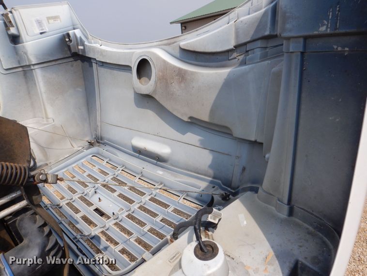 image for item DS8026 2005 Chevrolet C8500  flatbed truck