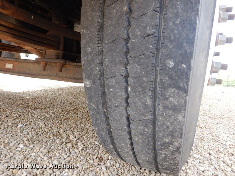 image for item DS8026 2005 Chevrolet C8500  flatbed truck