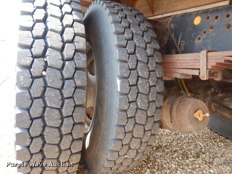 image for item DS8026 2005 Chevrolet C8500  flatbed truck