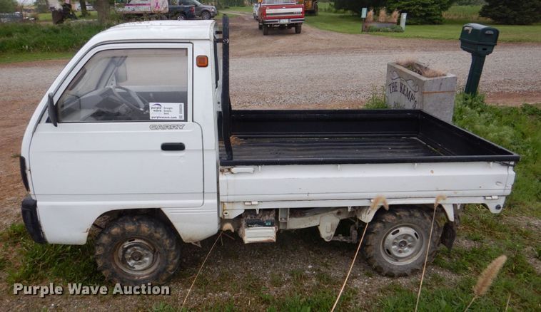 image for item DS8030 Suzuki Carry  mini truck