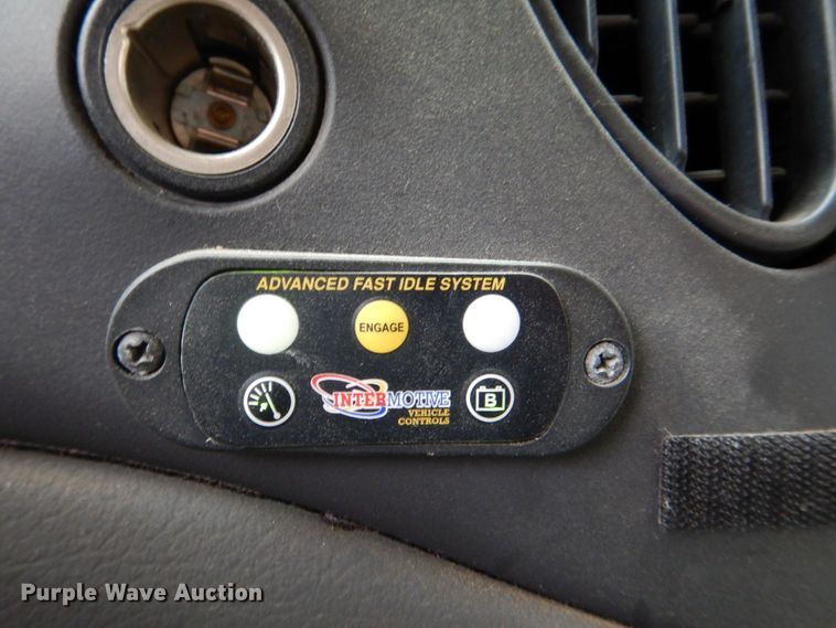 image for item DS8032 2006 Ford E450 ElDorado  shuttle bus