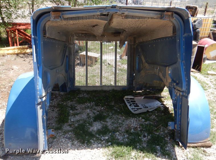 image for item HG9702 Peterbilt hood