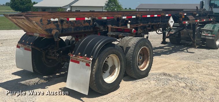 image for item HL9002 1999 Clement  container trailer