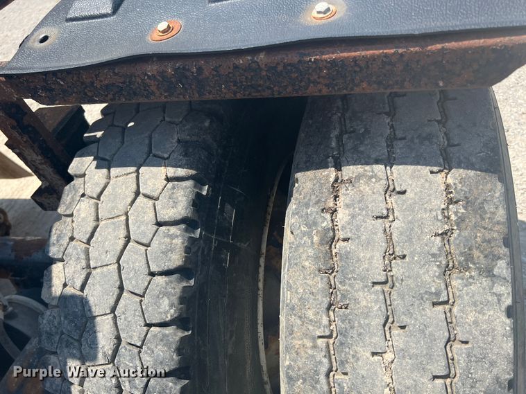 image for item HL9002 1999 Clement  container trailer