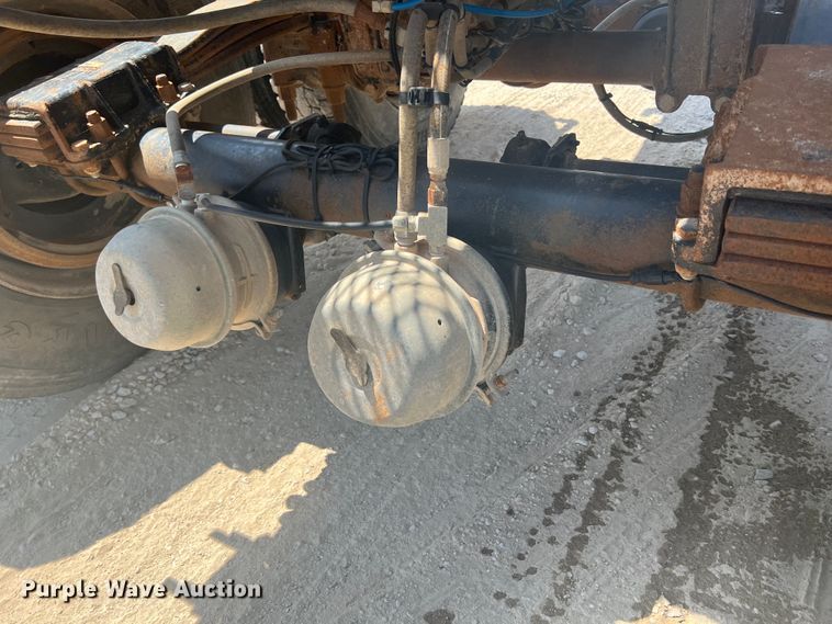 image for item HL9002 1999 Clement  container trailer