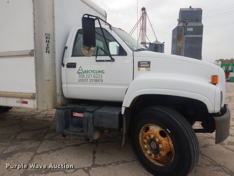 image for item HU9409 1997 Chevrolet C6500  box truck