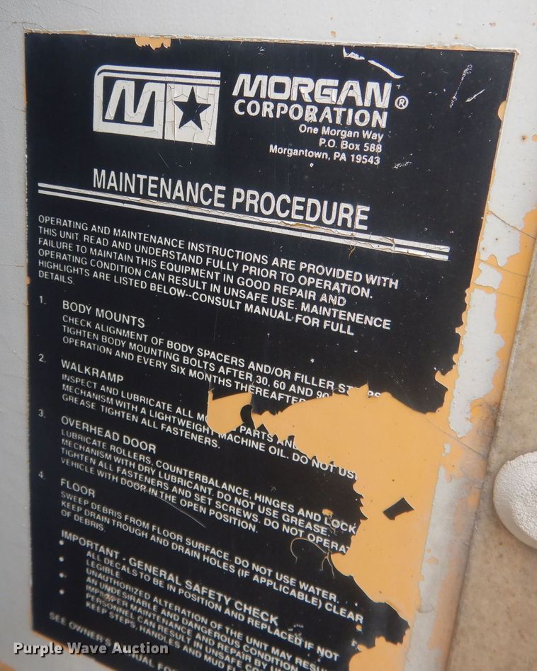 image for item HU9409 1997 Chevrolet C6500  box truck