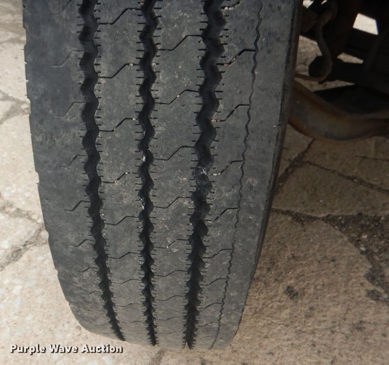 image for item HU9409 1997 Chevrolet C6500  box truck