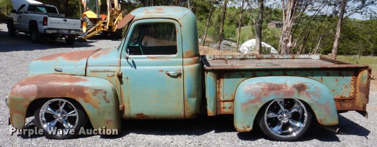 image for item IM9962 1954 International R112  pickup truck