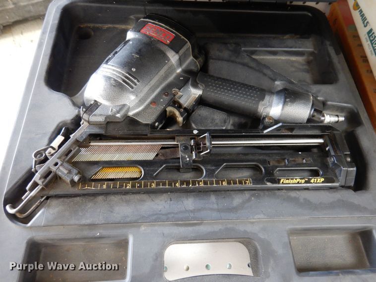 image for item JH9802 (3) nail guns