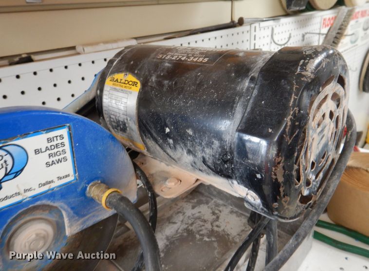 image for item JH9821 Flooring tools