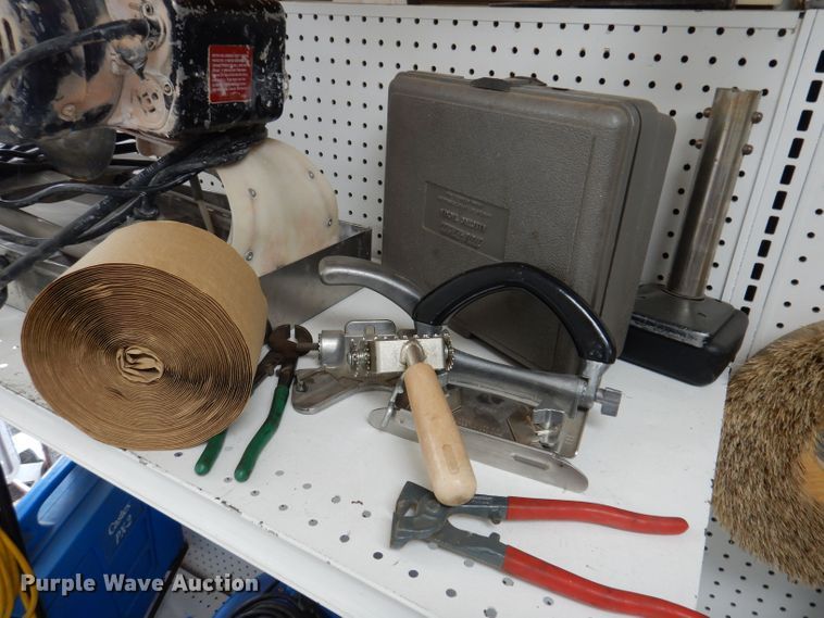 image for item JH9821 Flooring tools