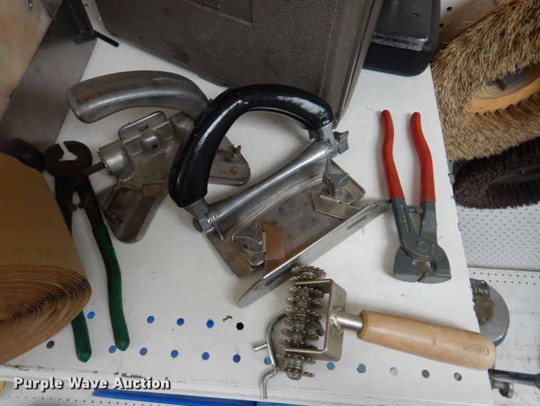 image for item JH9821 Flooring tools