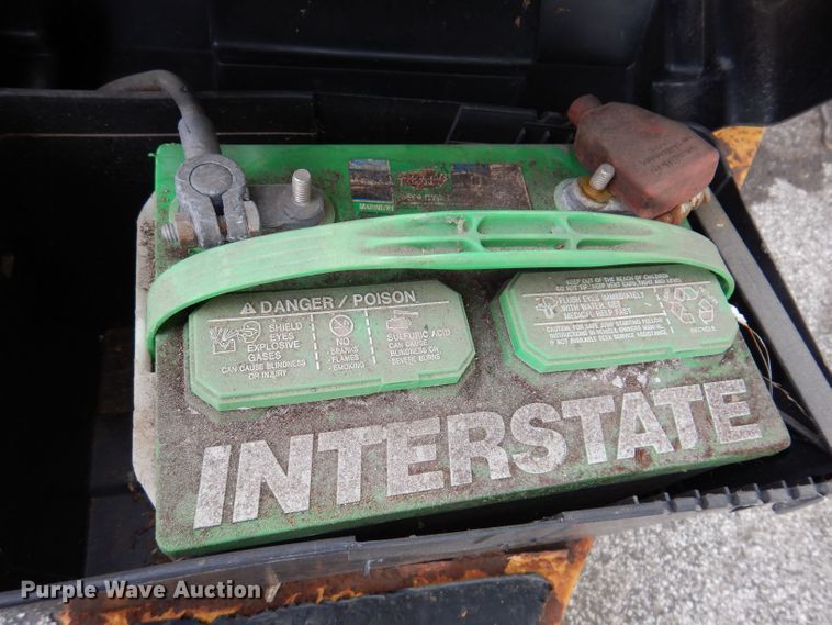 image for item JH9832 1997 Vermeer BC625  wood chipper