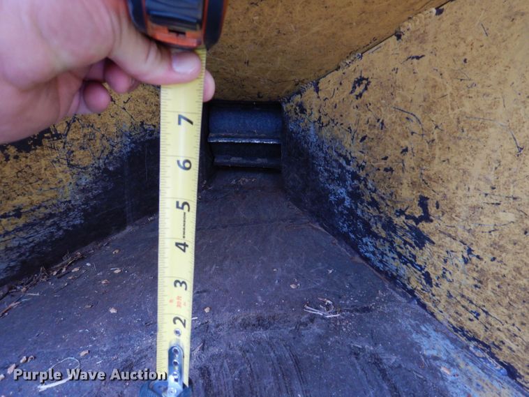 image for item JH9832 1997 Vermeer BC625  wood chipper