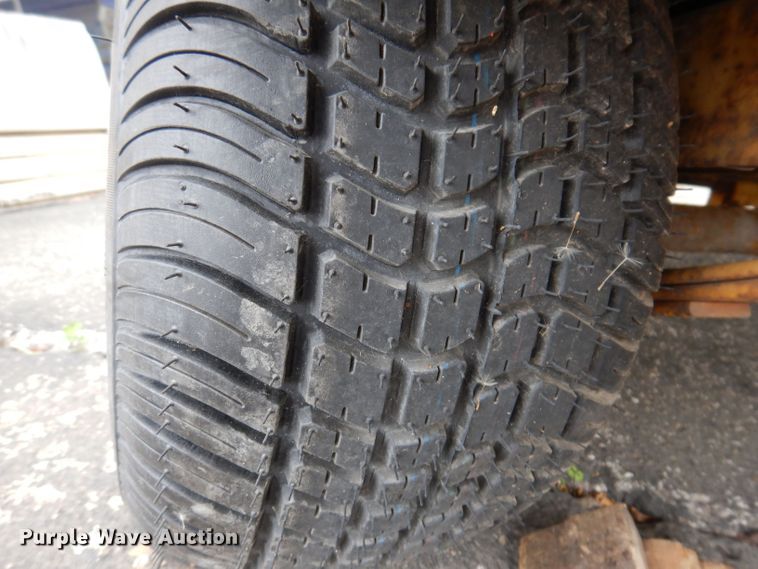 image for item JH9832 1997 Vermeer BC625  wood chipper