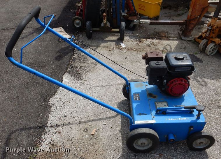 image for item JH9843 Blue Bird P18  power rake