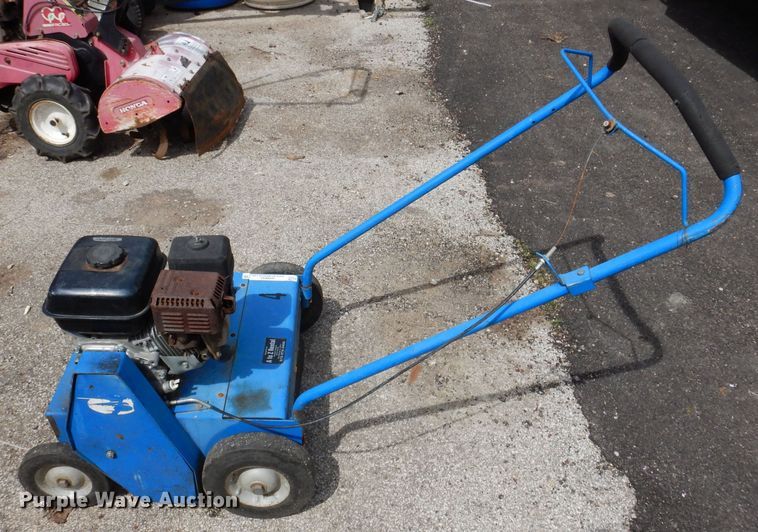 image for item JH9843 Blue Bird P18  power rake