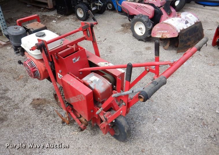 image for item JH9844 Classen SC-18  sod cutter