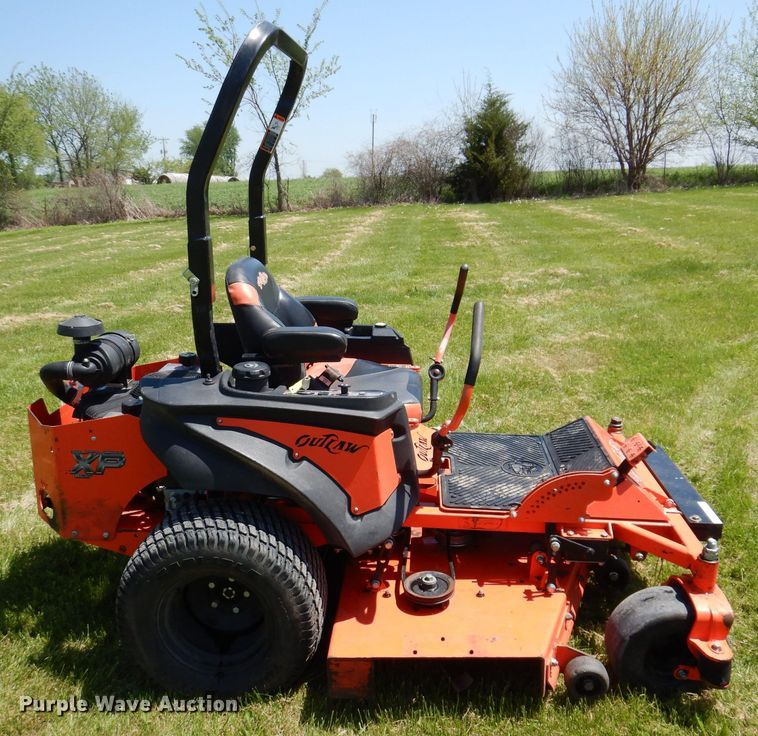 image for item JH9858 Bad Boy Outlaw XP  ZTR lawn mower