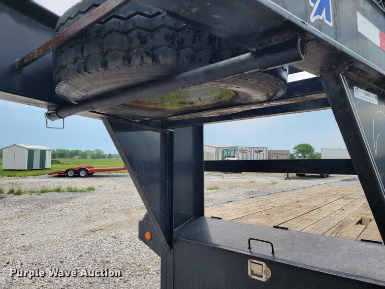 image for item JL9438 2014 Load Trail  equipment trailer