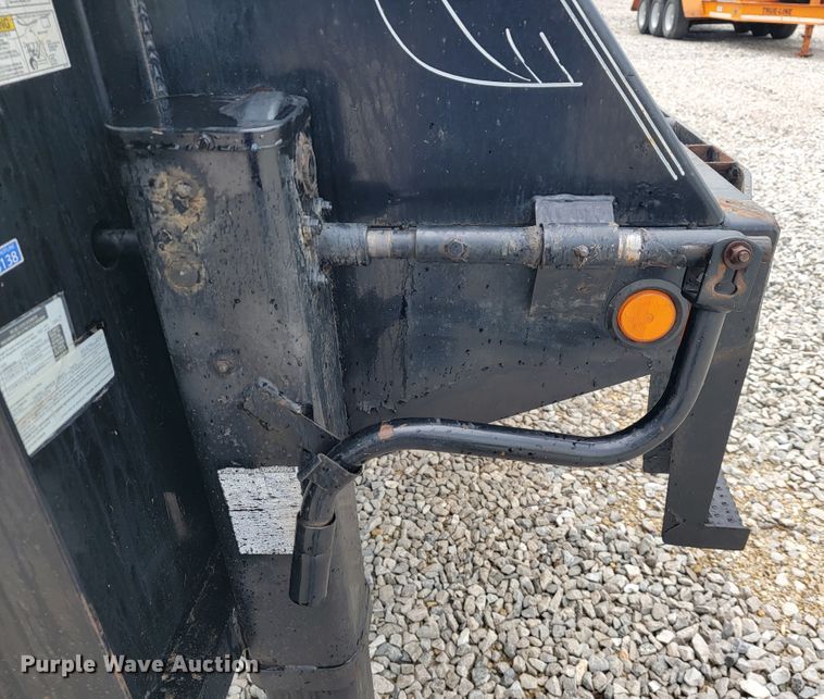 image for item JL9438 2014 Load Trail  equipment trailer