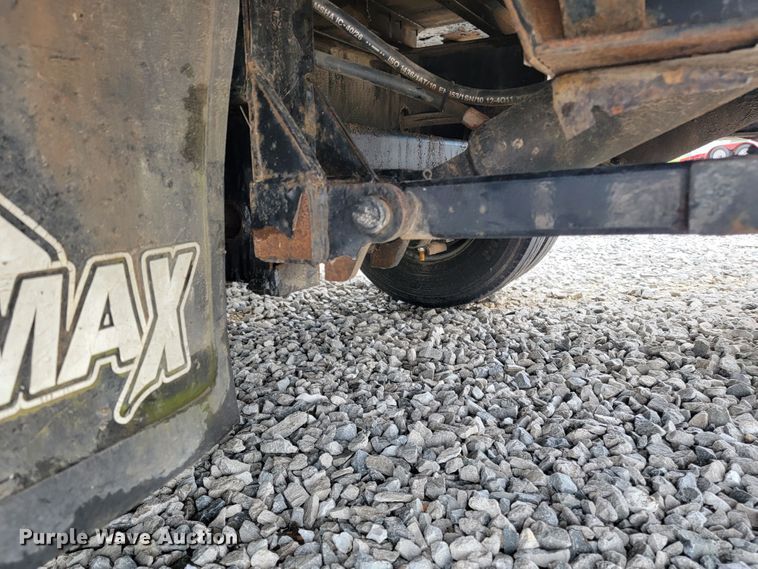 image for item JL9438 2014 Load Trail  equipment trailer