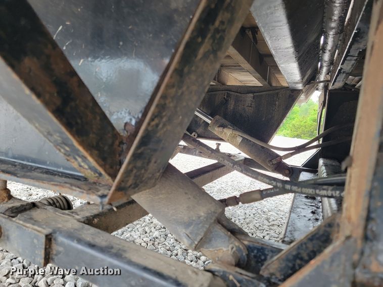 image for item JL9438 2014 Load Trail  equipment trailer