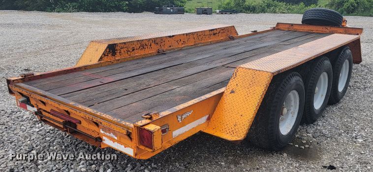image for item JL9439 1994 True Line B18318P  equipment trailer