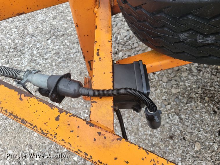 image for item JL9439 1994 True Line B18318P  equipment trailer