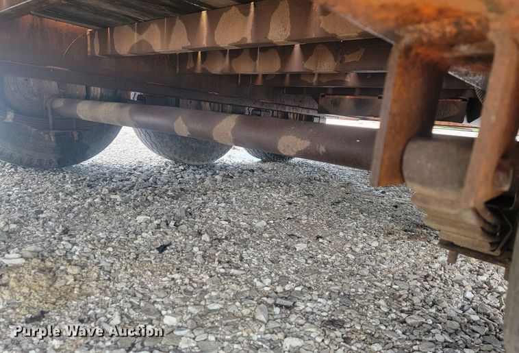 image for item JL9439 1994 True Line B18318P  equipment trailer