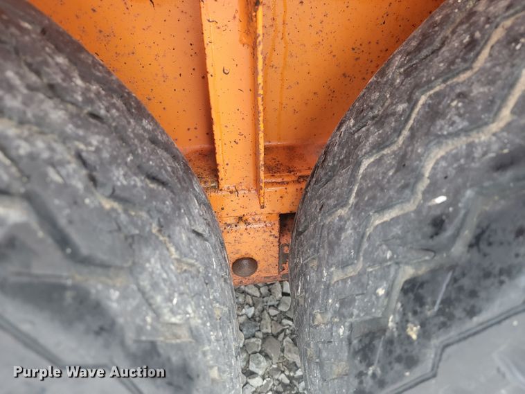 image for item JL9439 1994 True Line B18318P  equipment trailer