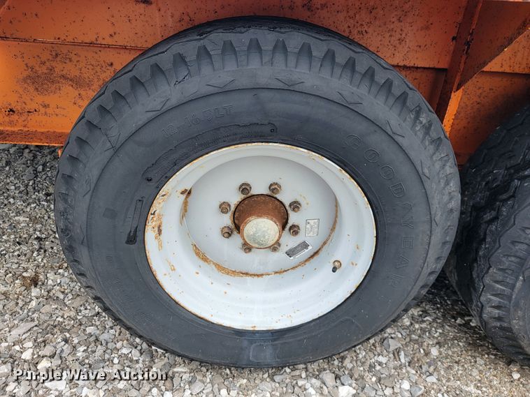 image for item JL9439 1994 True Line B18318P  equipment trailer