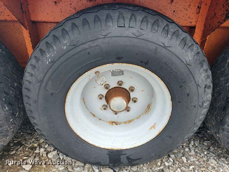 image for item JL9439 1994 True Line B18318P  equipment trailer