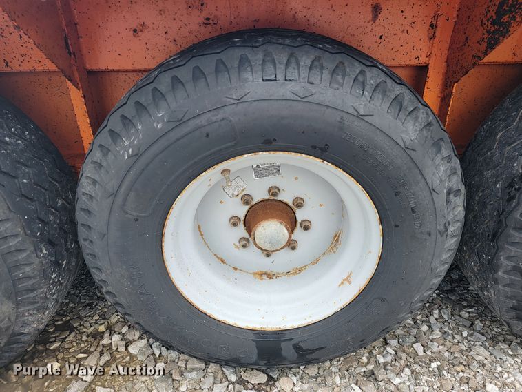 image for item JL9439 1994 True Line B18318P  equipment trailer