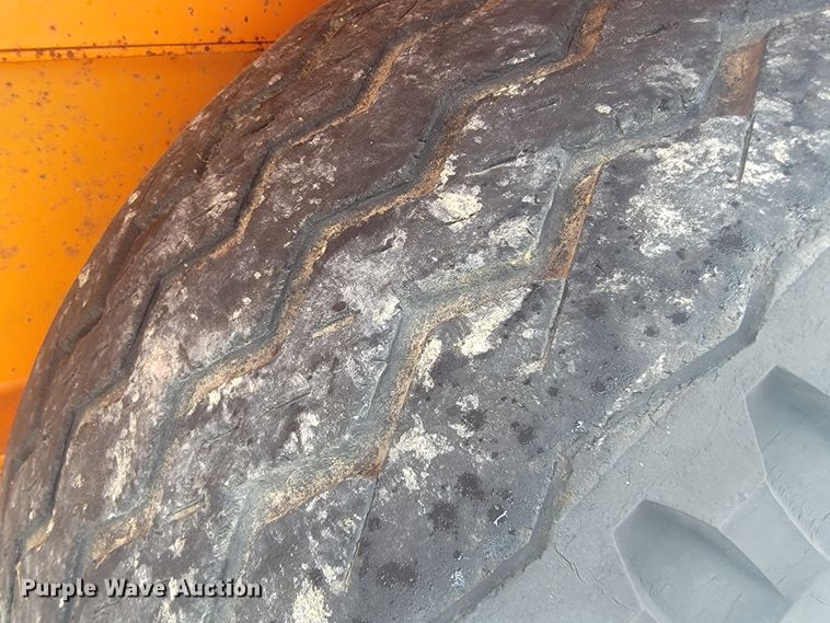 image for item JL9439 1994 True Line B18318P  equipment trailer