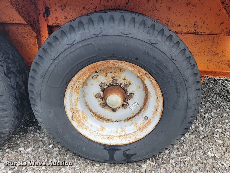 image for item JL9439 1994 True Line B18318P  equipment trailer