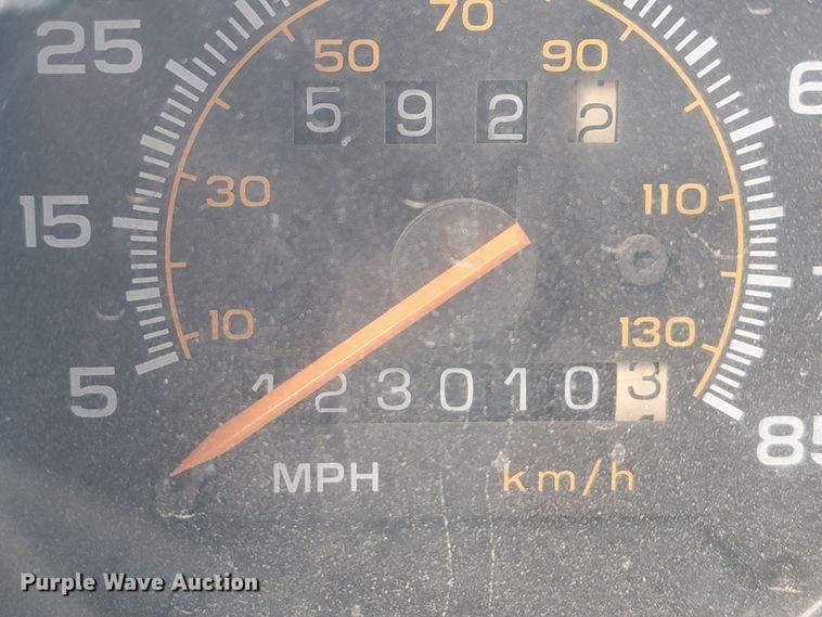 image for item JL9442 1995 Chevrolet G30  school bus