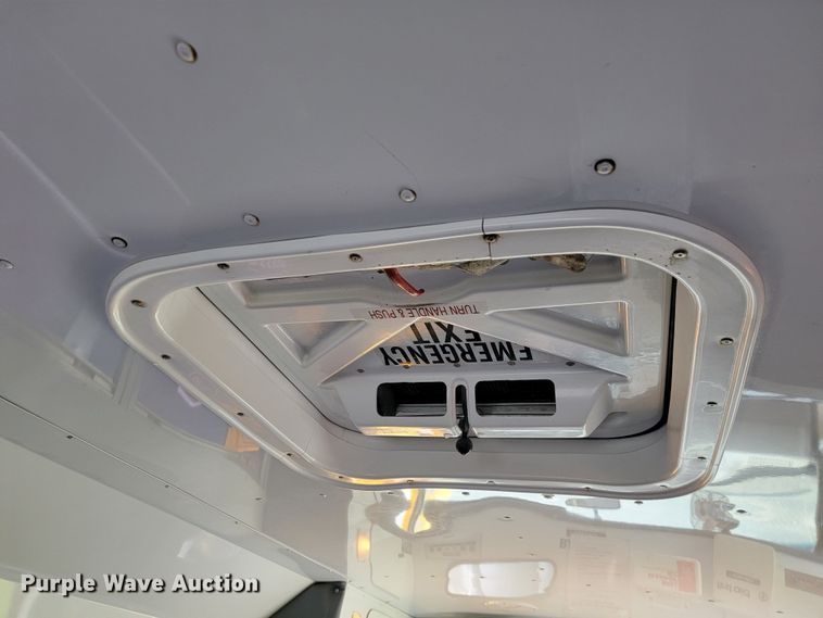 image for item JL9442 1995 Chevrolet G30  school bus