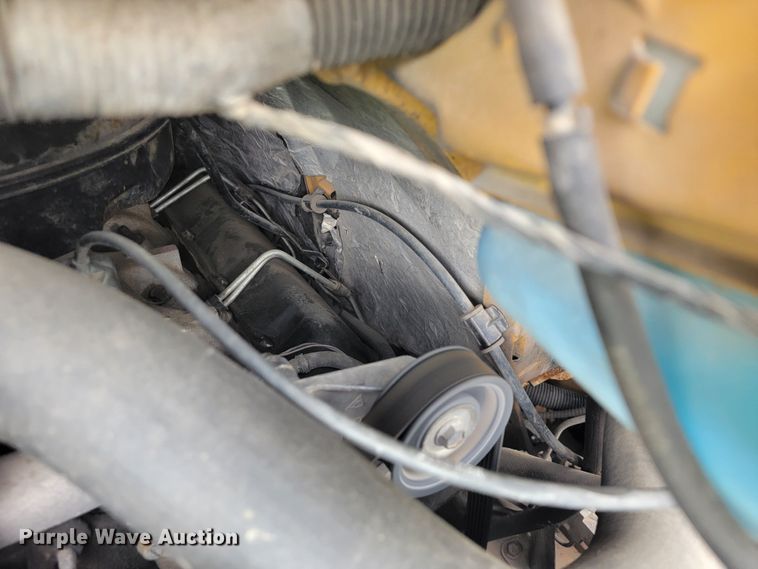 image for item JL9442 1995 Chevrolet G30  school bus