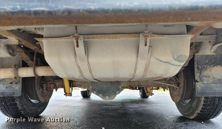 image for item JL9442 1995 Chevrolet G30  school bus