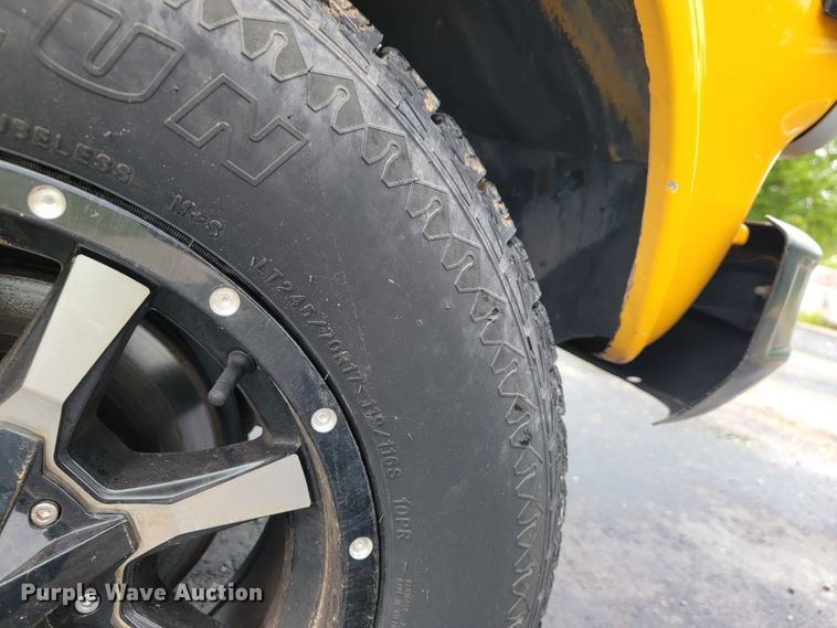 image for item JL9442 1995 Chevrolet G30  school bus