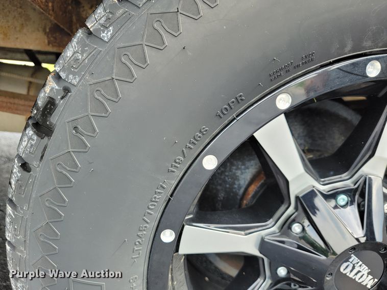 image for item JL9442 1995 Chevrolet G30  school bus