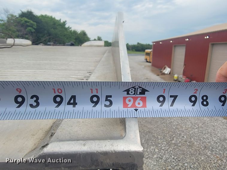 image for item JL9443 2007 Peterbilt 335  rollback truck