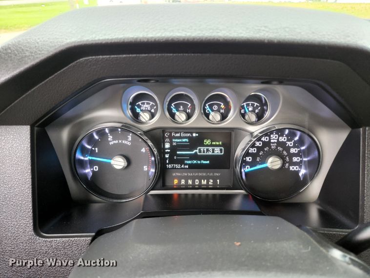 image for item JM9033 2015 Ford F250 Super Duty Lariat  Crew Cab pickup truck